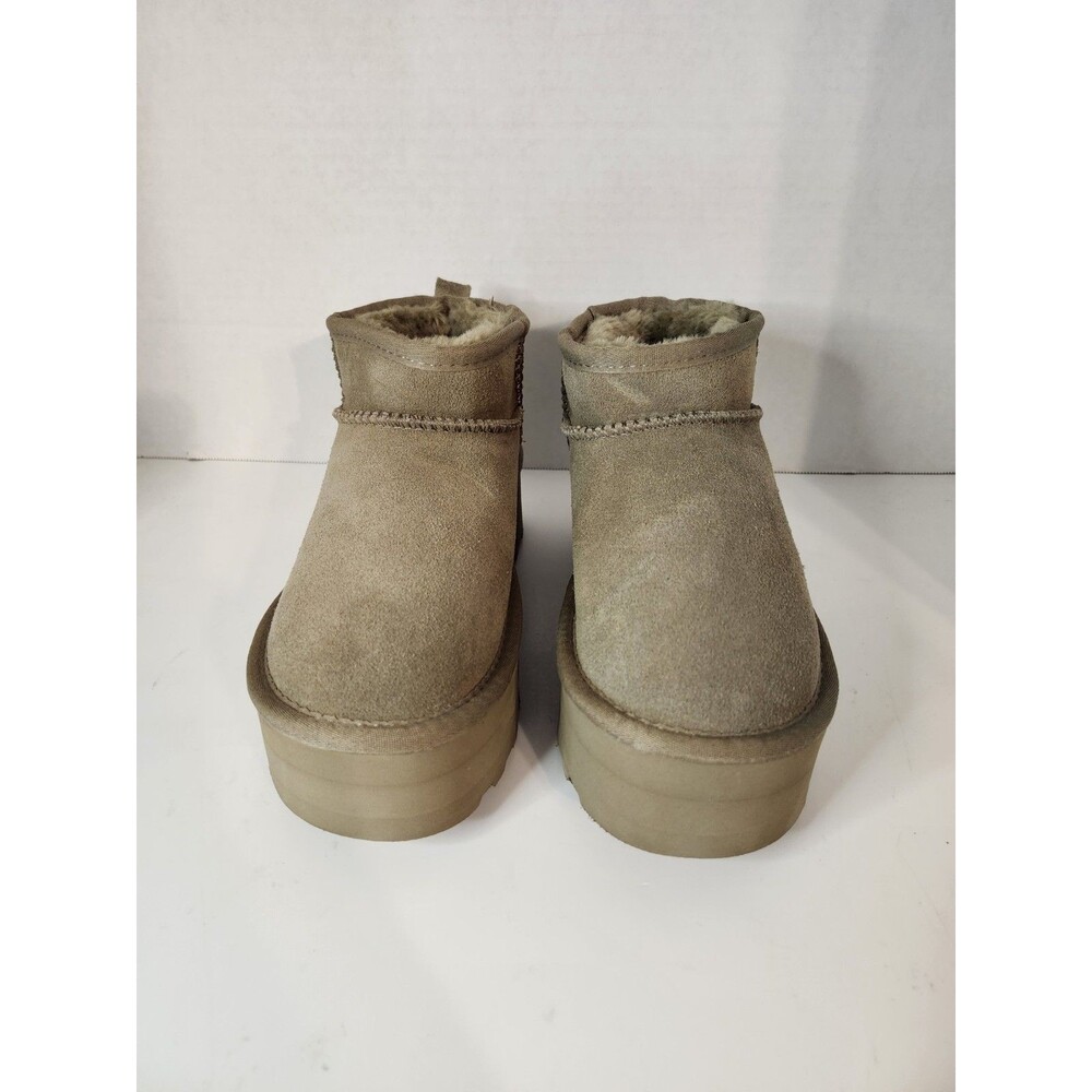 Size 37 Olive Insulated Platform Boots
